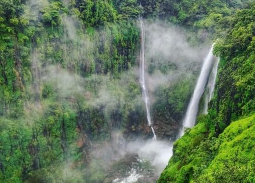 Kamalgad & Thoseghar Waterfall 🌊🏞️ 🌄 🏰